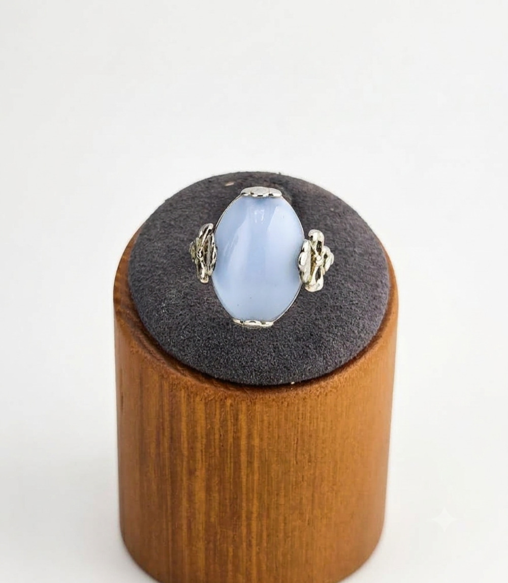 Vintage Avon Blue Glass Cats Eye Ring Floral Silver Tone